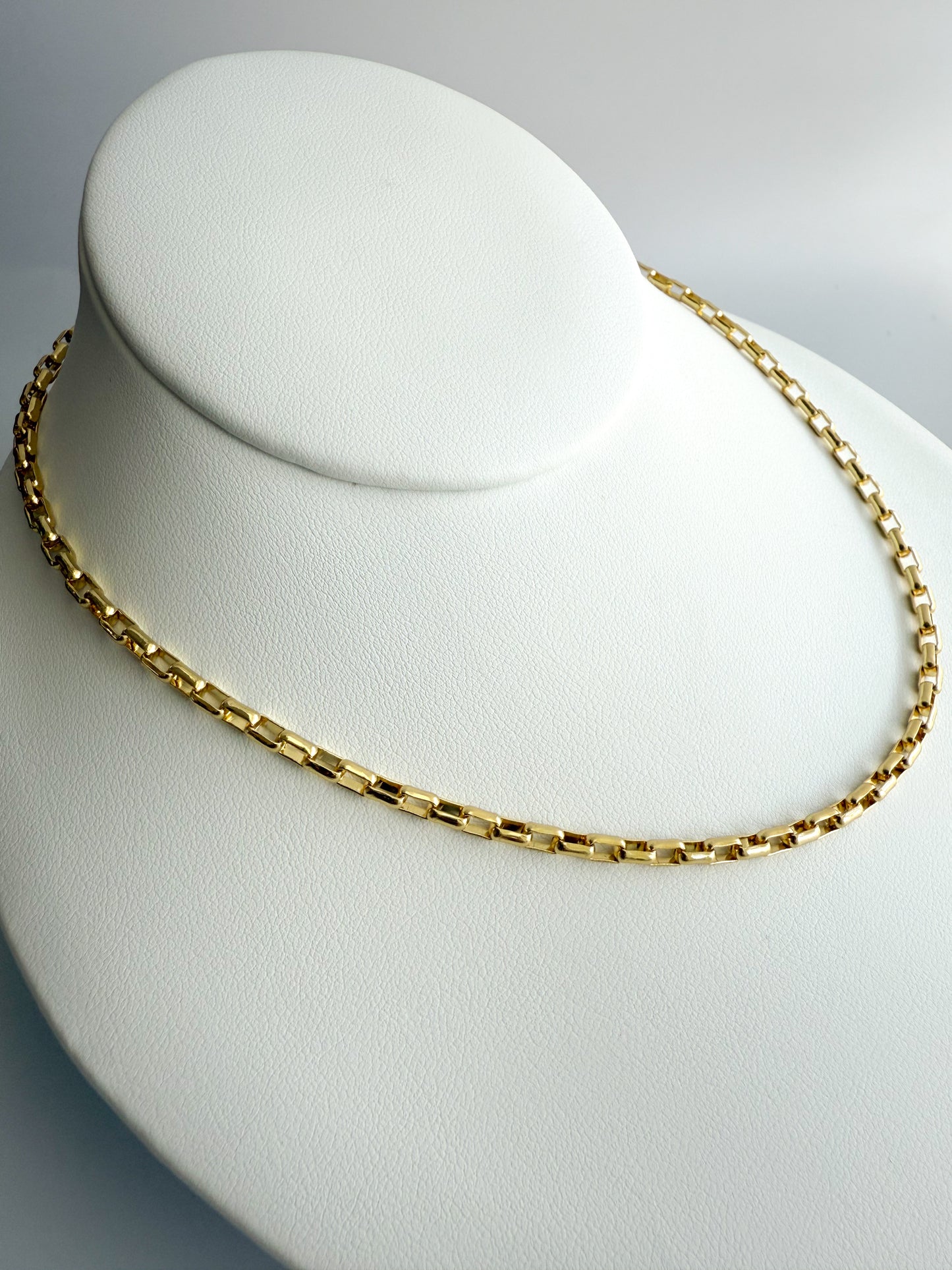 Thin Rolo Chain