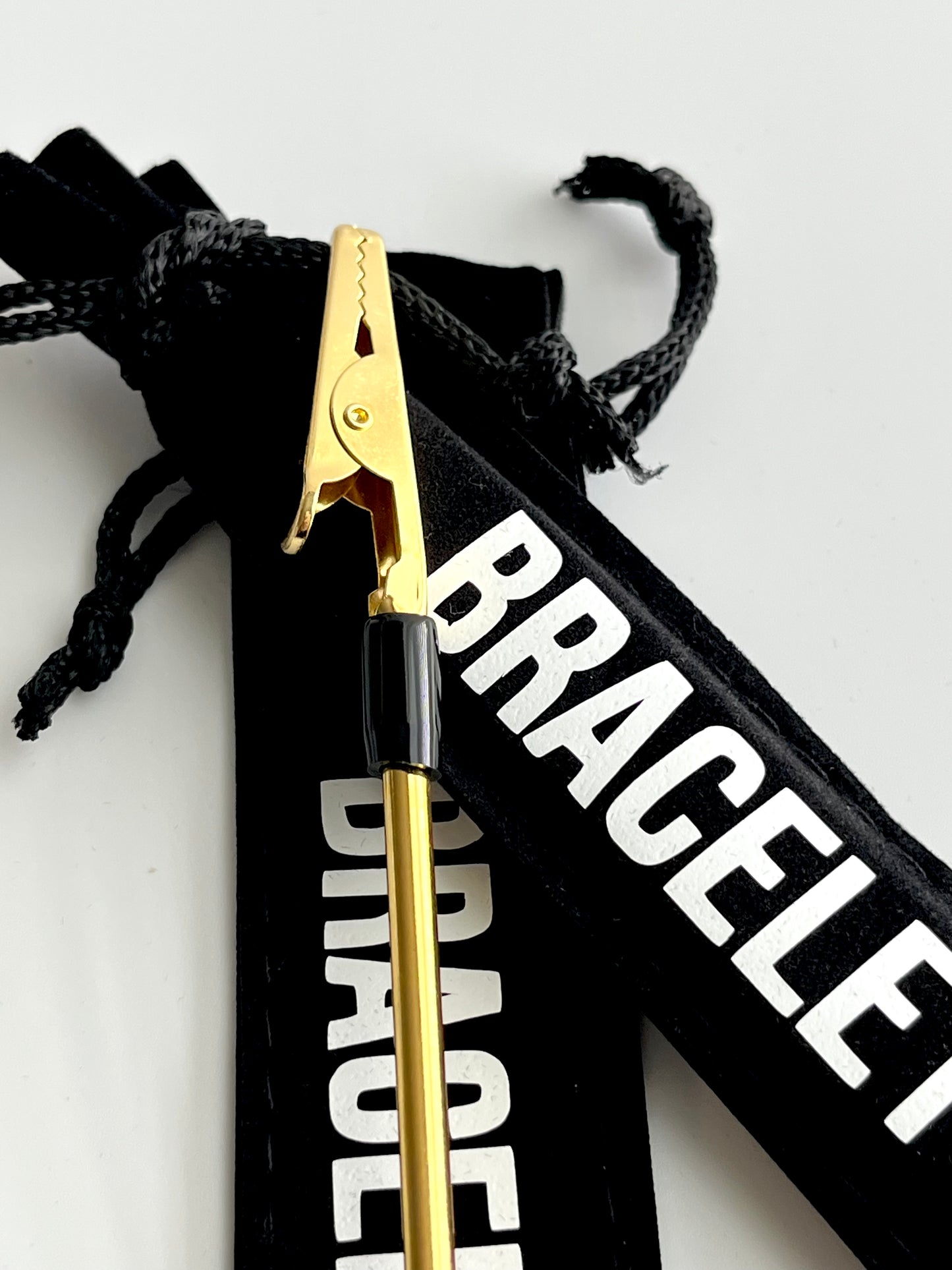 Bracelet Helper Tool