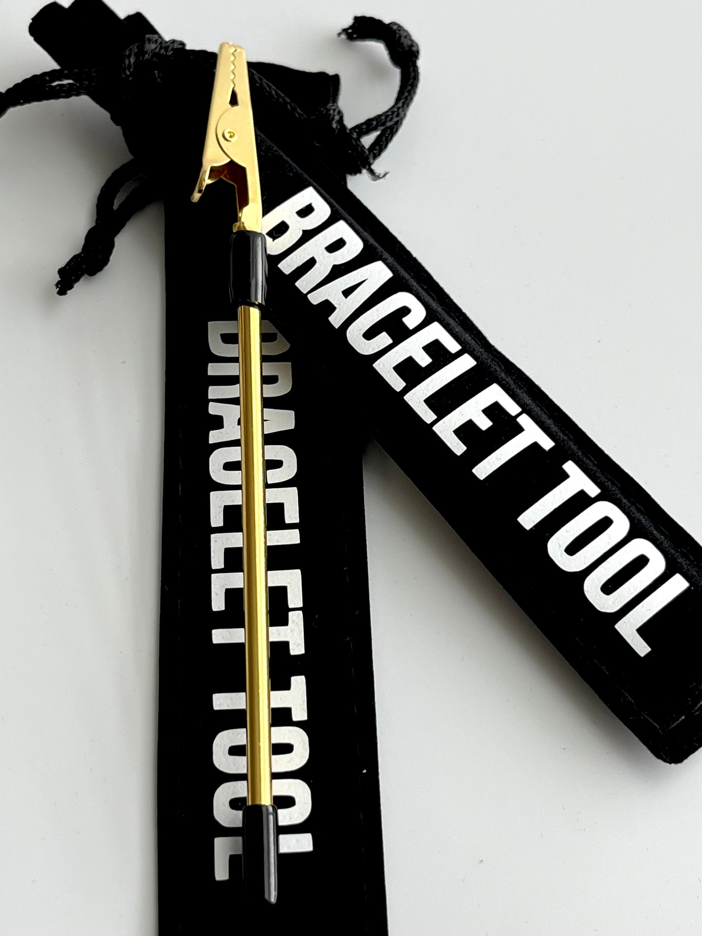 Bracelet Helper Tool