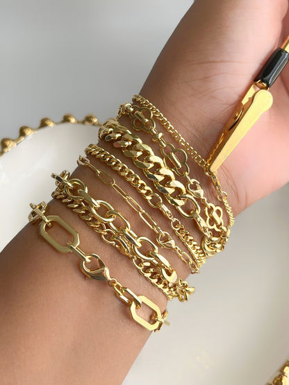 Bracelet Helper Tool